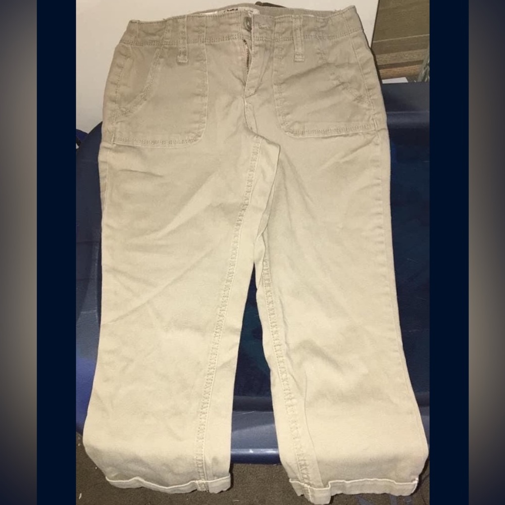 Female Jeans - Picture 6 of 16